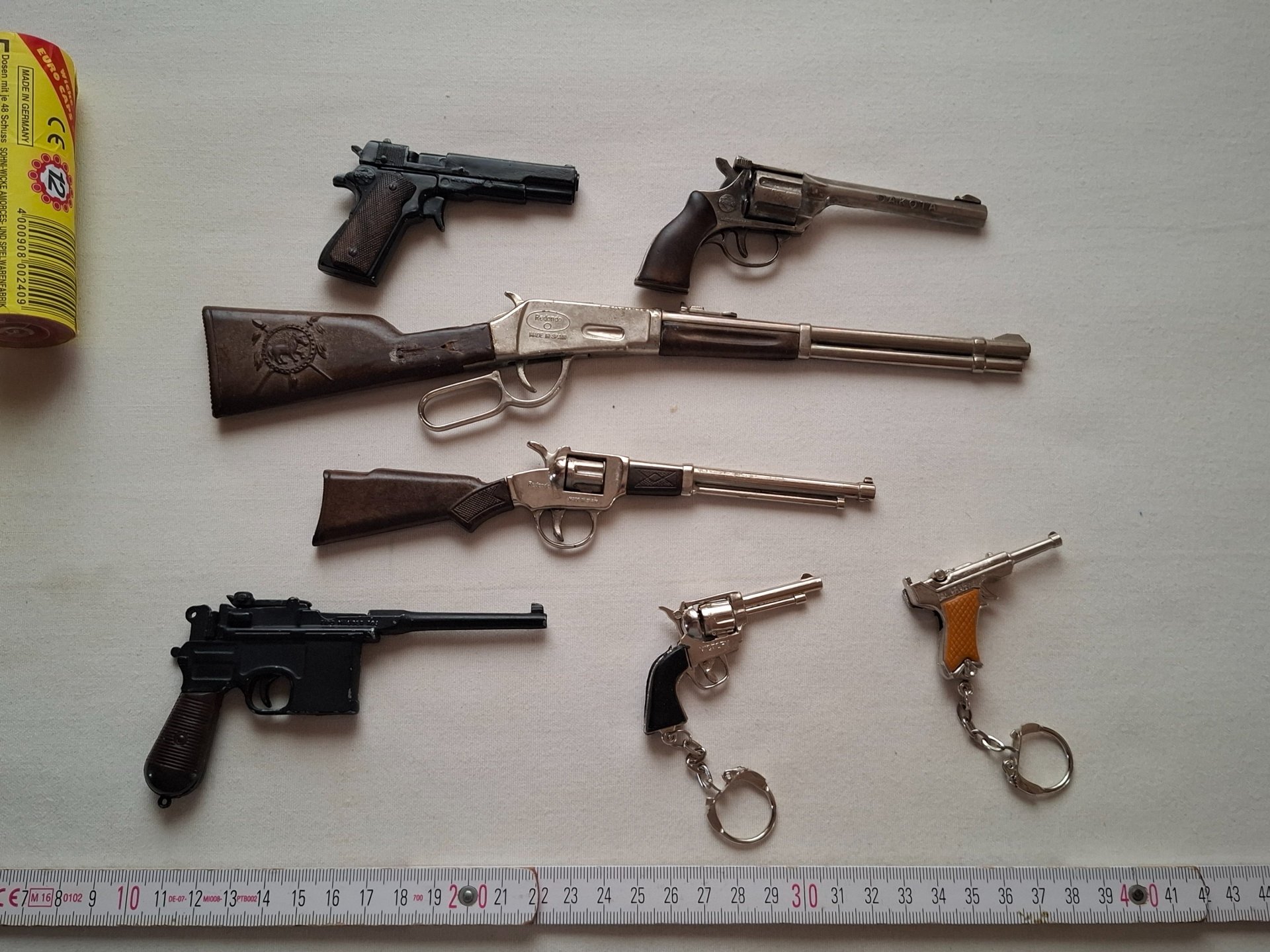 alte Zündplättchen/hütchen Mini-Waffen – 2. kép
