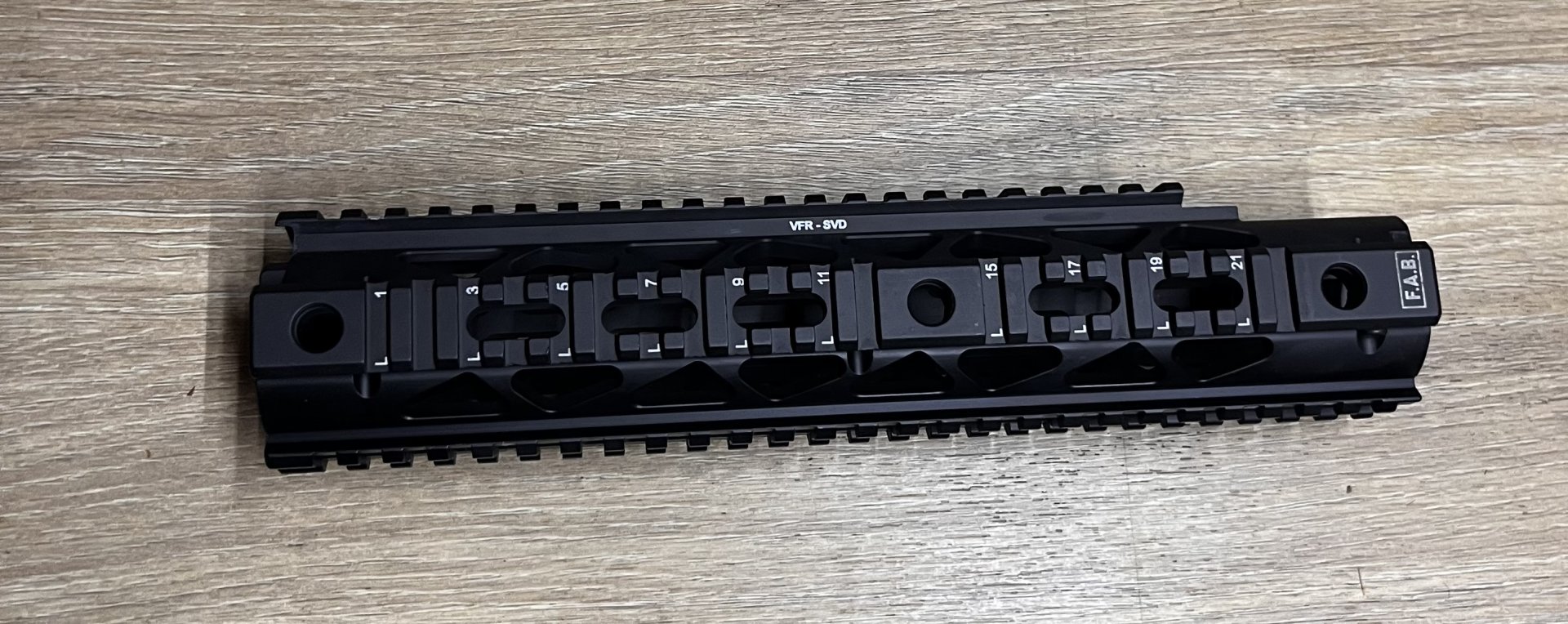Tigr, SVD DRAGUNOV QUAD RAIL ALUMINIUM HANDSCHUTZ – Bild 2