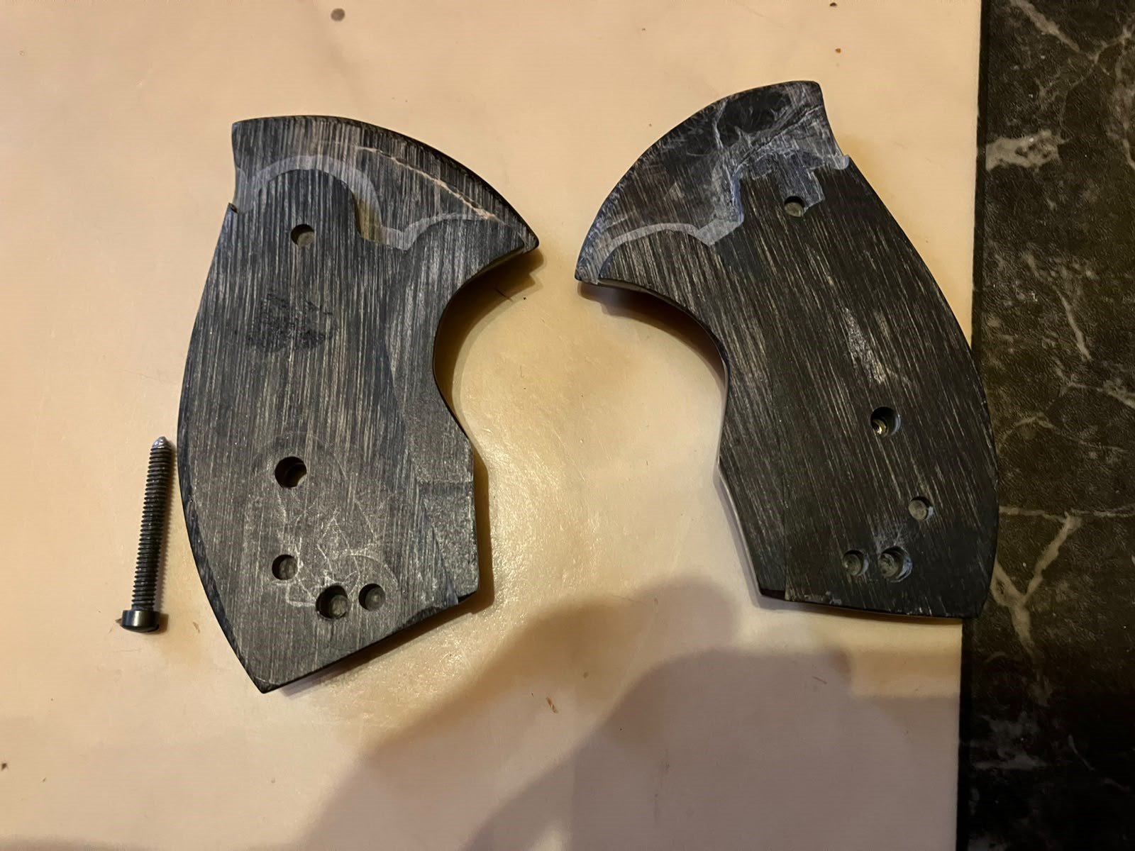 2 x 2 U.S.A HOLZGRIFFE für ERMA 66 + STEEL SCORPION – Bild 4