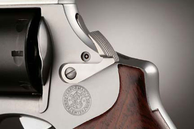 @ Smith & Wesson Tuning EXT Cylinder Release "POLIERT" Trommelschieber S&W Revolver K-L-N Rahmen 686 – Bild 1