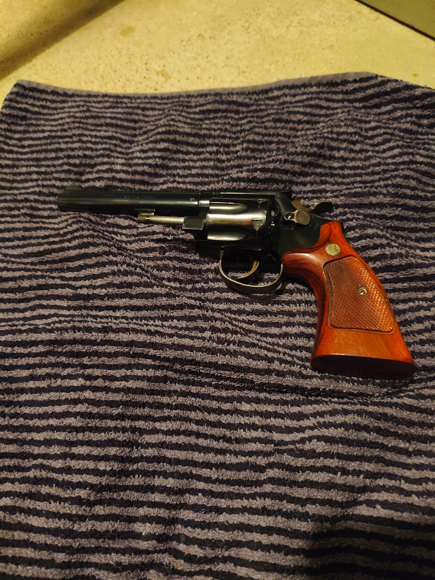 Smith & Wesson Mod. 17-3 – kuva 2