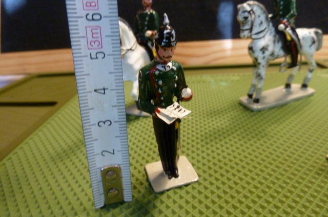 4x Zinnfiguren Österreichische Sicherheitswache um 1900 Pickelhaube – Bild 2