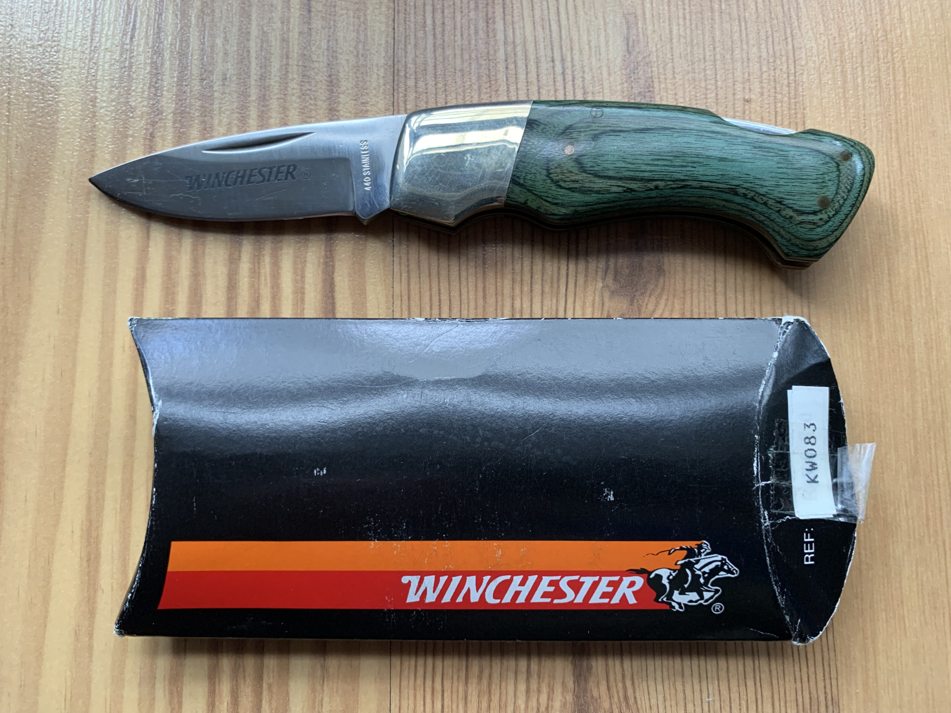 Schönes "WINCHESTER"-Messer mit grünen Holzgriffschalen (in OVP) – Bild 2