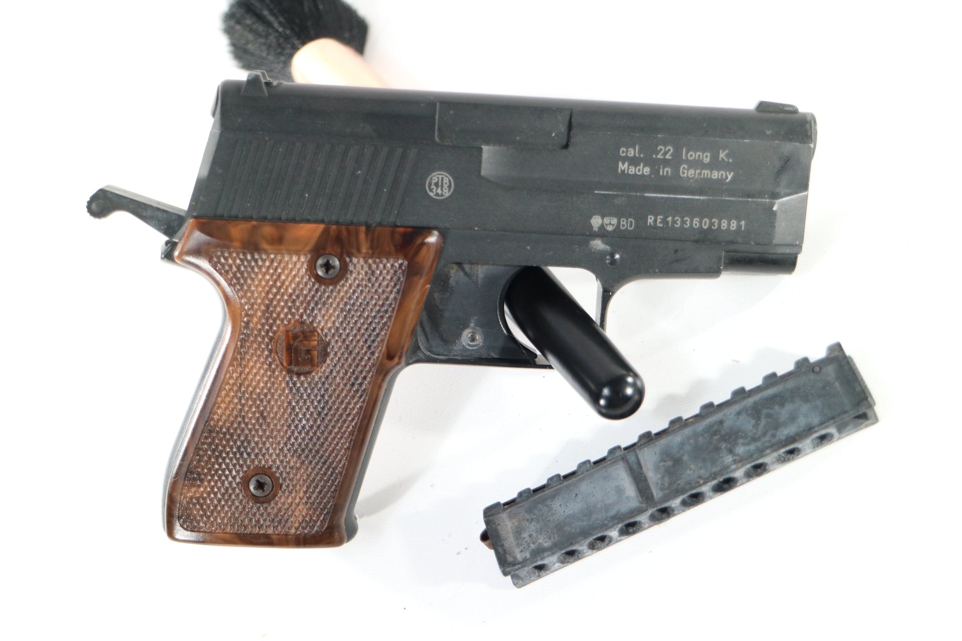 Röhm RG 600 Schreckschusspistole .22 long K. PTB 348 mit Magazin – Bild 2