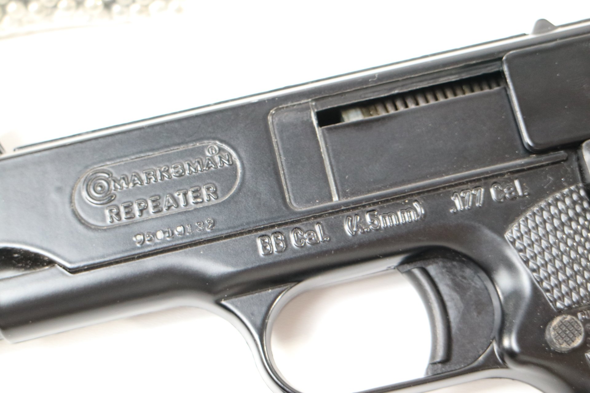 Marksman 1010 Repeater Luftpistole 4,5mm .177 funktionsfähig mit Koffer Zubehör – Bild 5