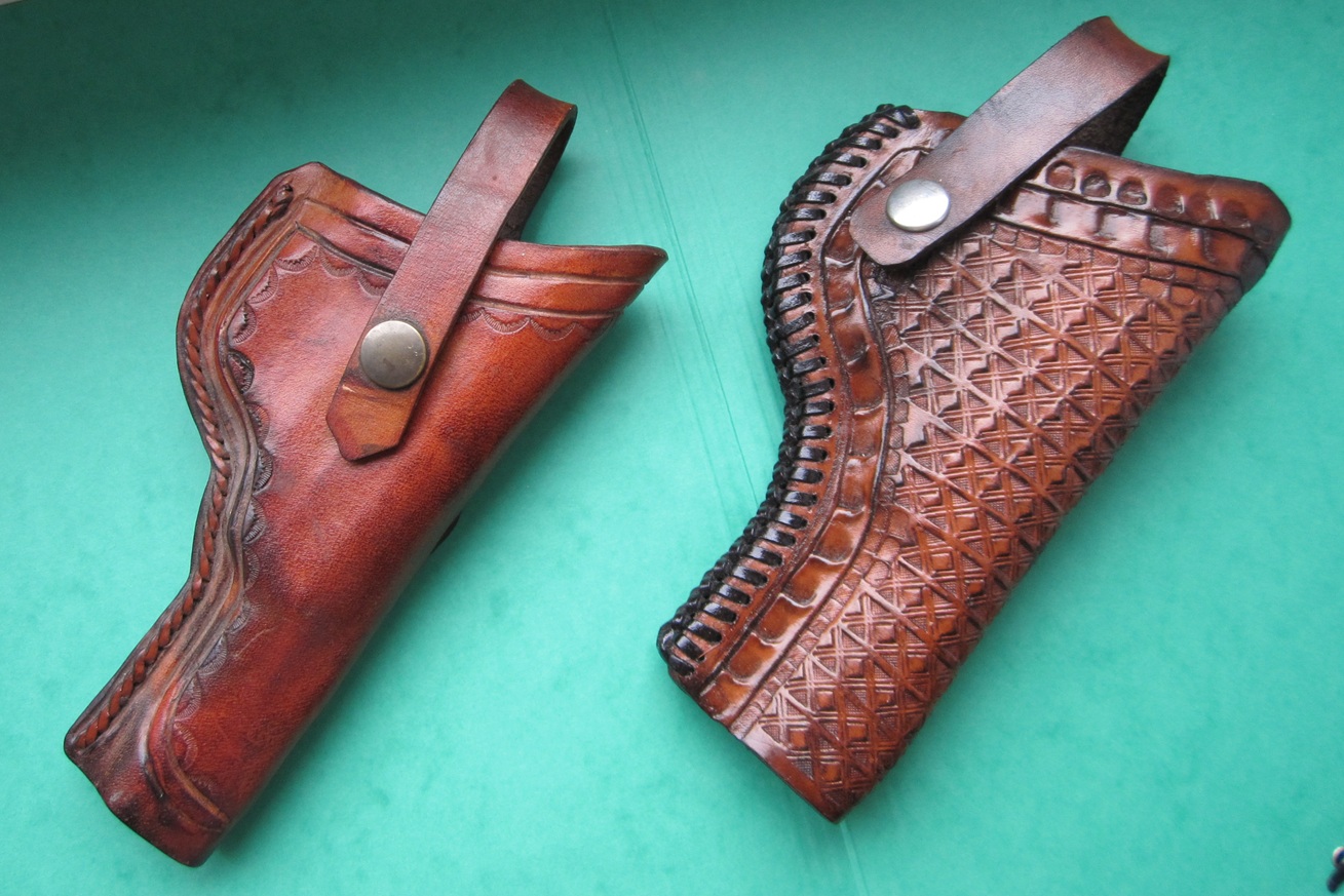 2 Lederholster für Revolver – Bild 1