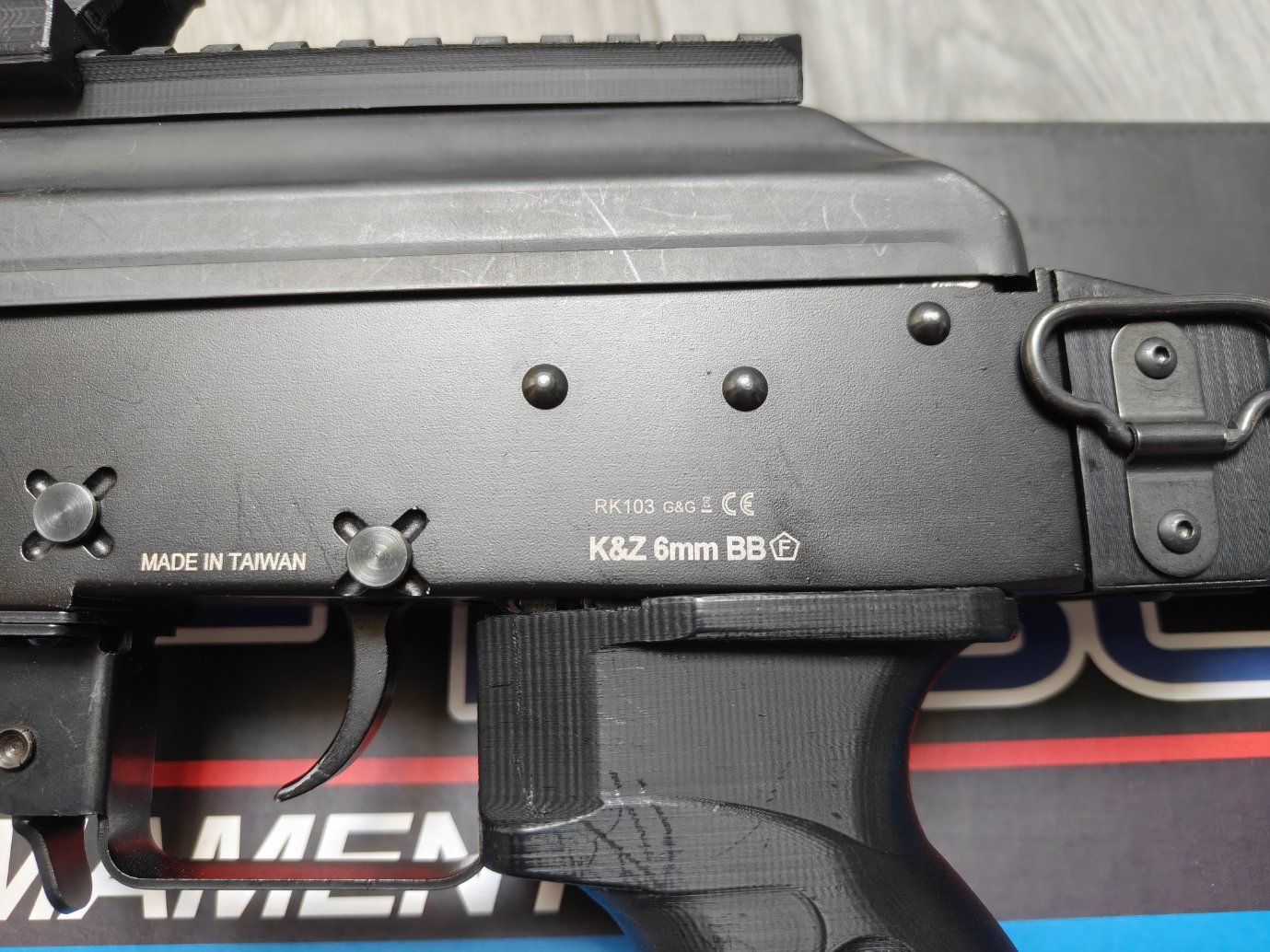 G&G RK103 S-AEG – GATE ASTER V3 SE – Zubehör, 4 Magazine & Koffer – Bild 2