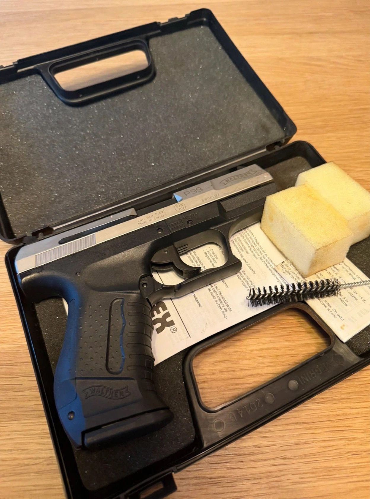 Walther P99 9 mm P.A.K. Schreckschuss – Komplett-Set im Originalkoffer + Zubehör + 75 Kartuschen – Bild 4