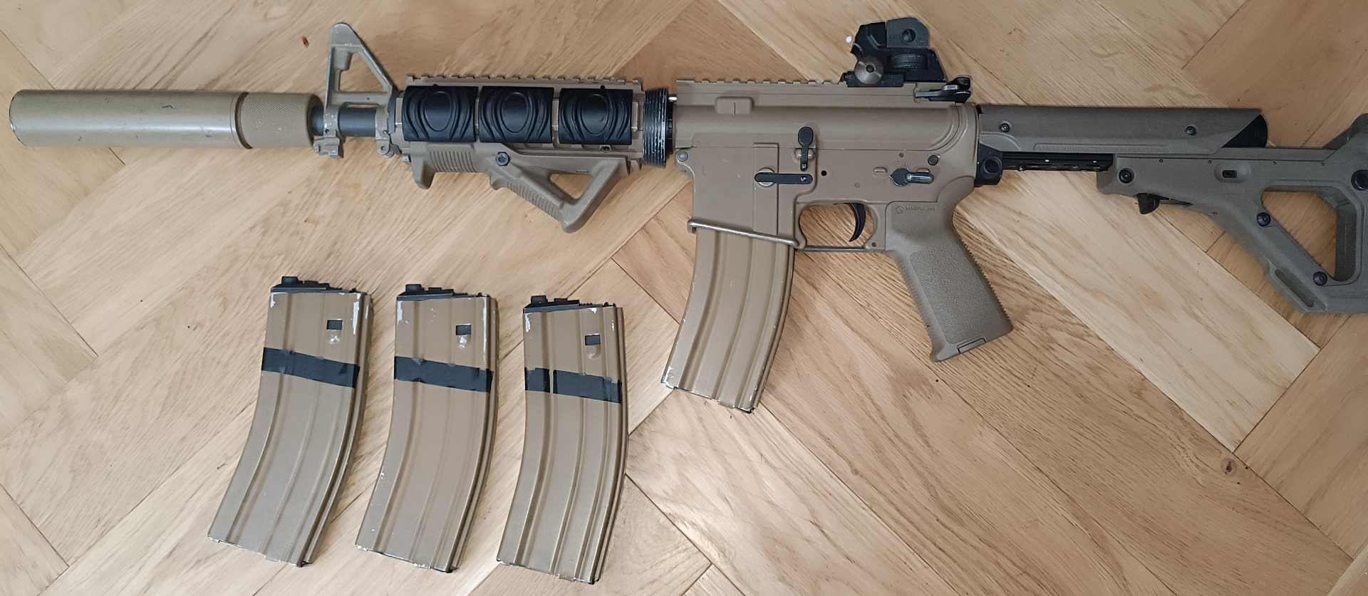 WE M4CQB - GasBlow Back - TAN / 4 Magazine – Bild 1