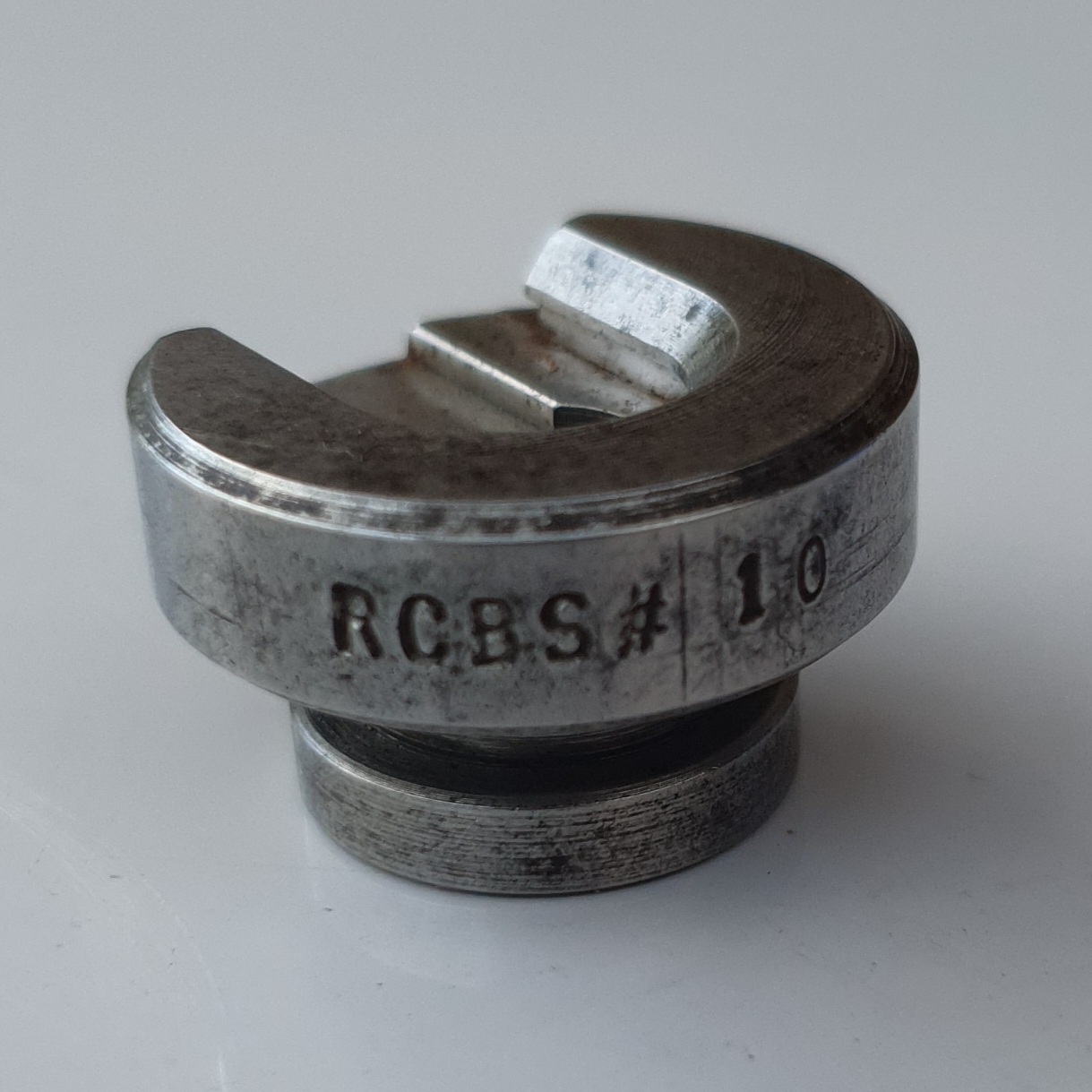 RCBS-Hülsenhalter # 10, für Kal..222/.223Rem,5,6x56 u.ä. – Bild 1