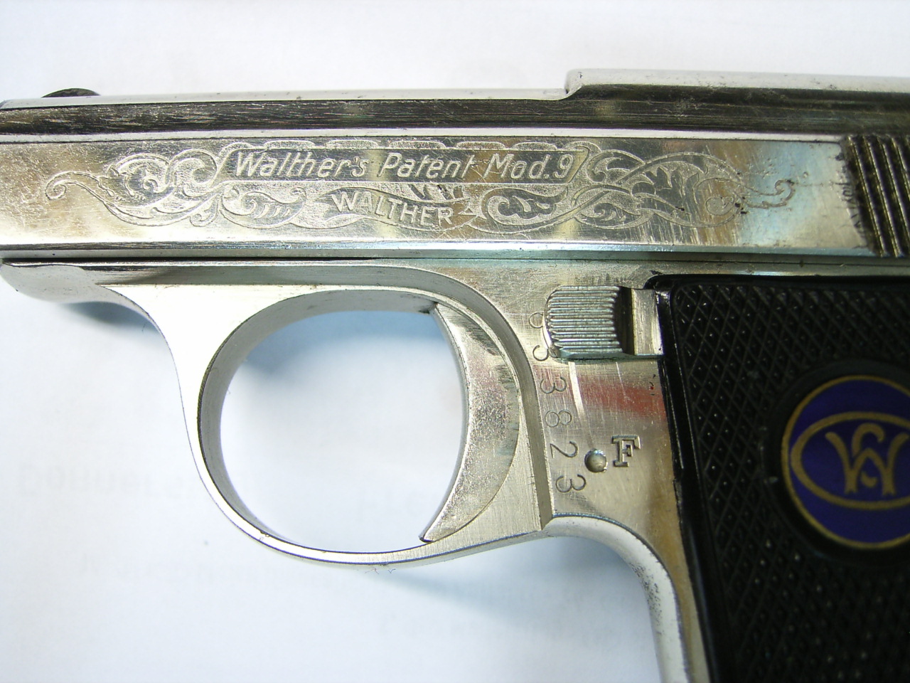 Pistole Walther Mod. 9, verchromt, graviert, Kal. 6,35 mm – Bild 1