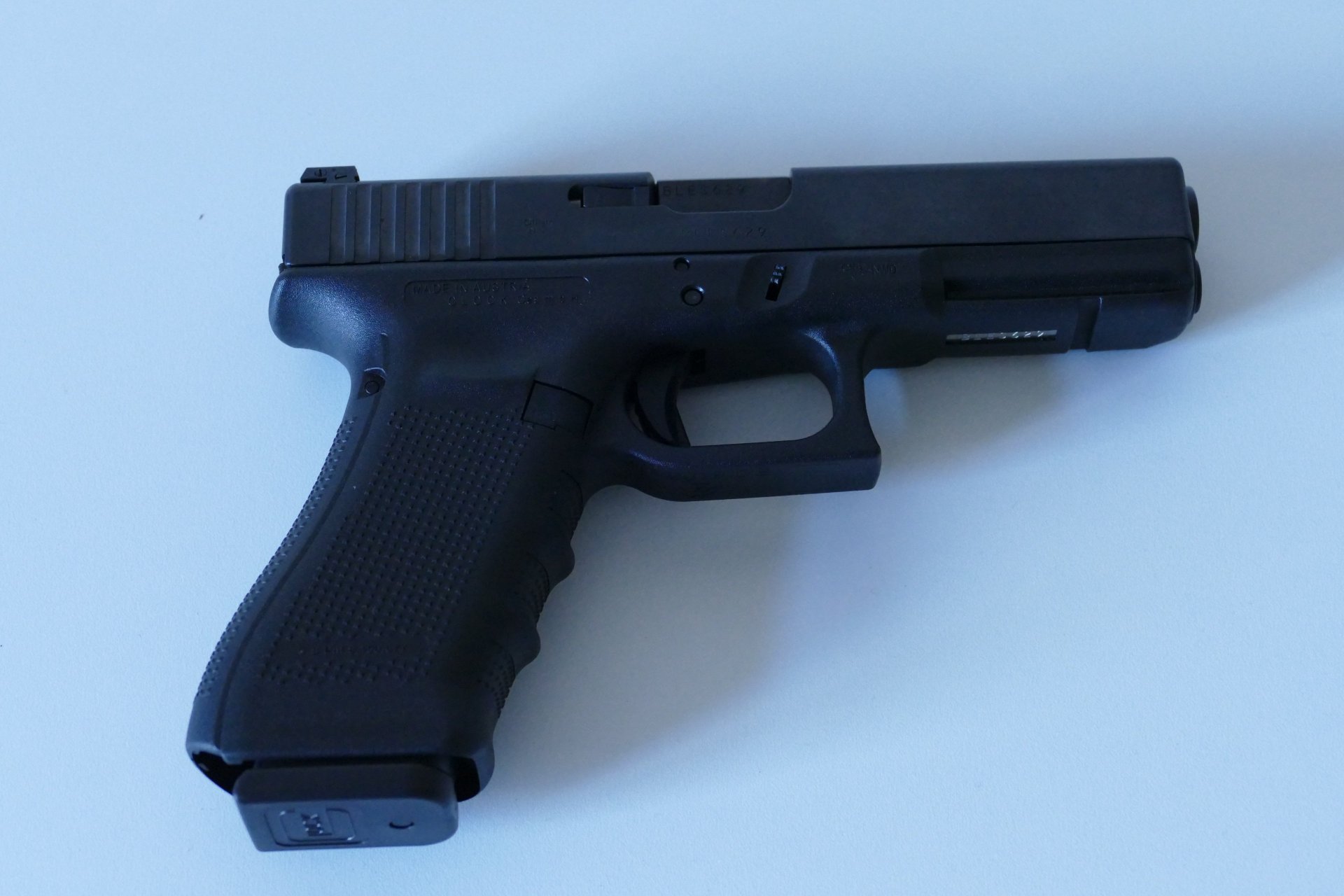 Glock 22 Gen4, Kal. .40S&W, Neuware – Bild 1