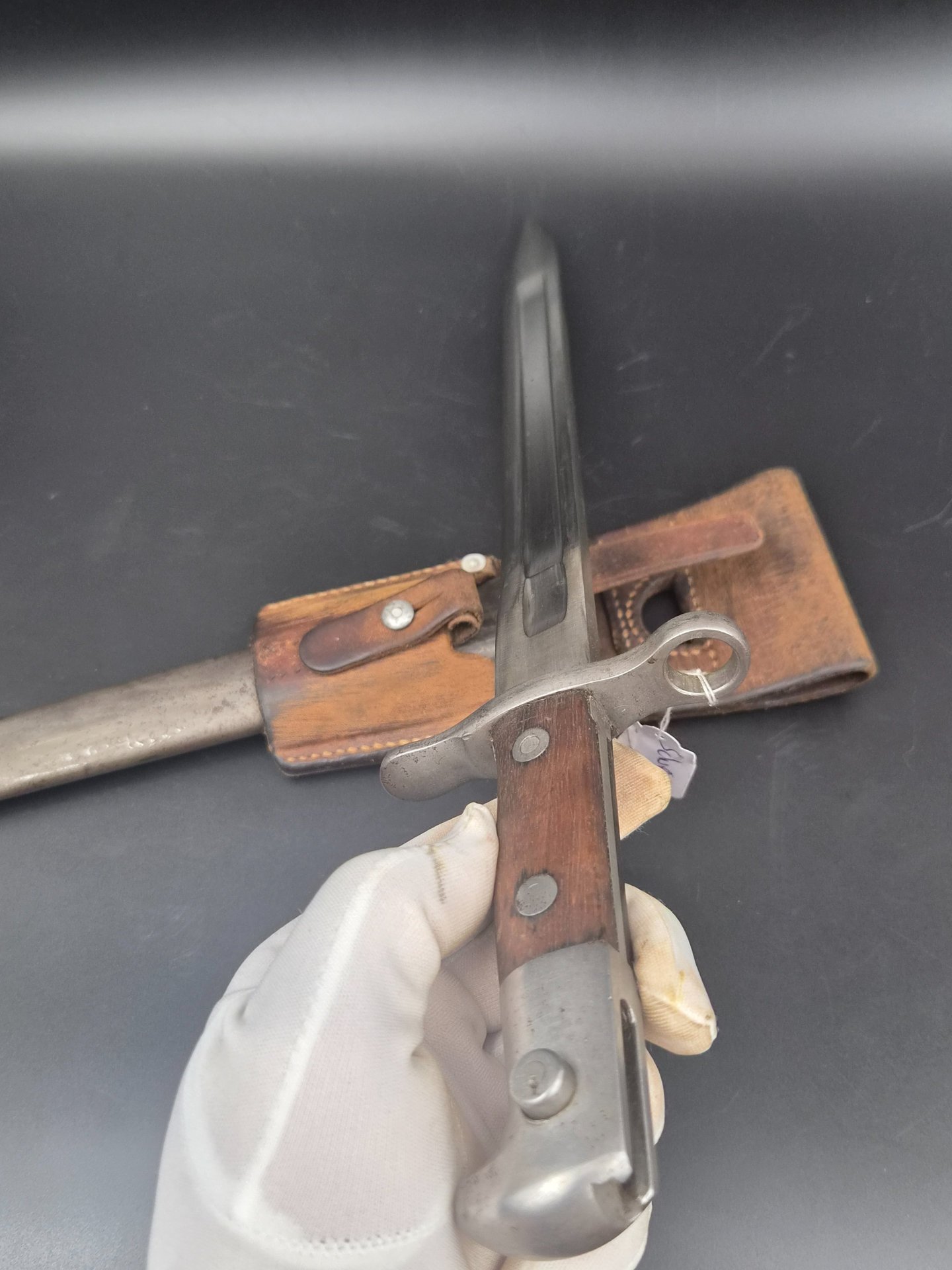Bajonett Schweiz Modell 1918 mit Scheide und Koppelschuh, Waffenfabrik Neuhausen – Bild 2