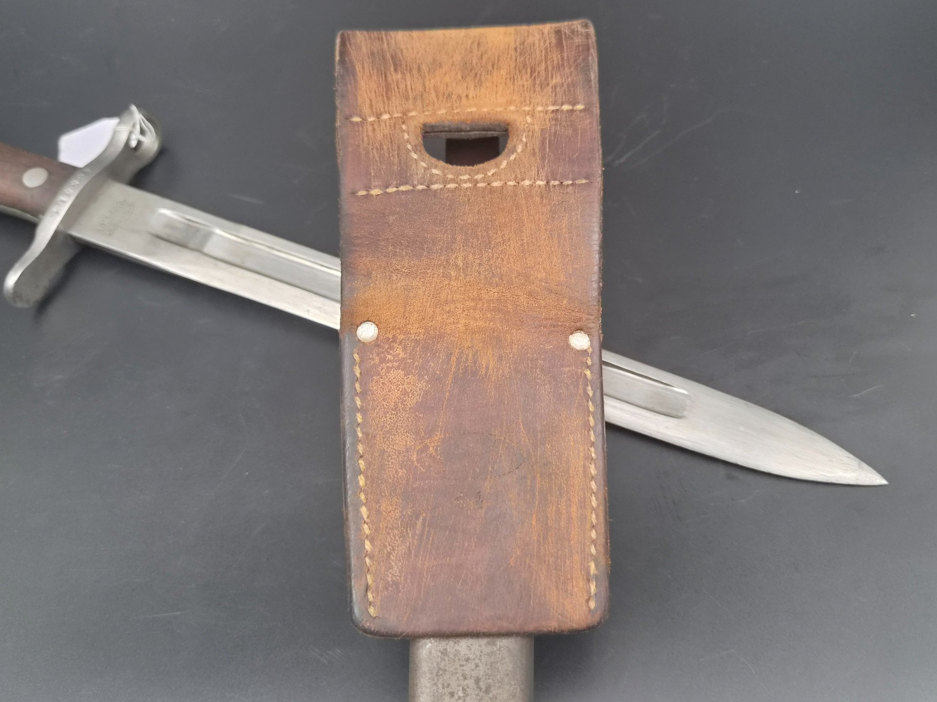 Bajonett Schweiz Modell 1918 mit Scheide und Koppelschuh, Waffenfabrik Neuhausen – Bild 4