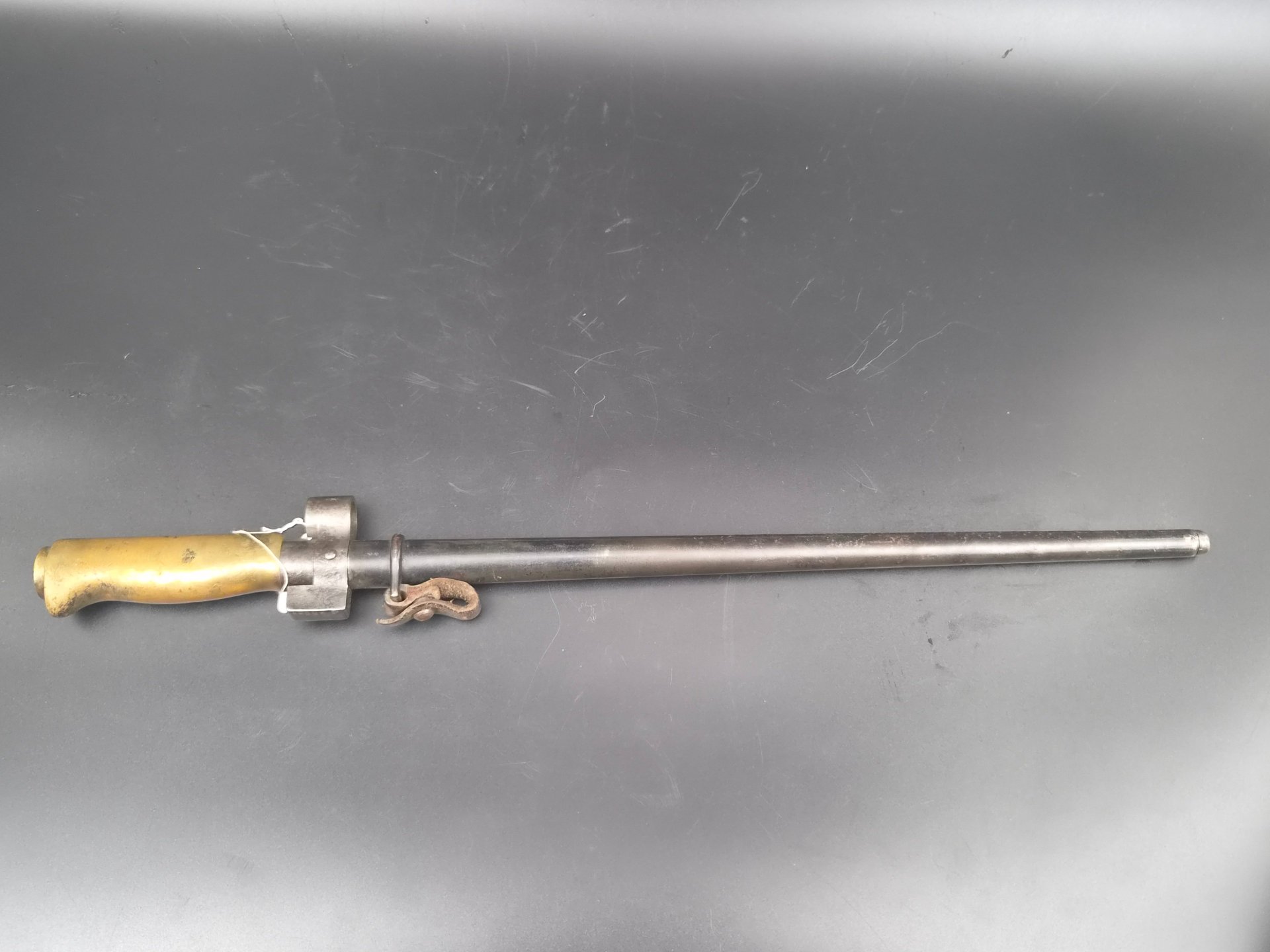 Französisches Degen-Bajonett M 1886-15 Lebel mit Scheide – Bild 1