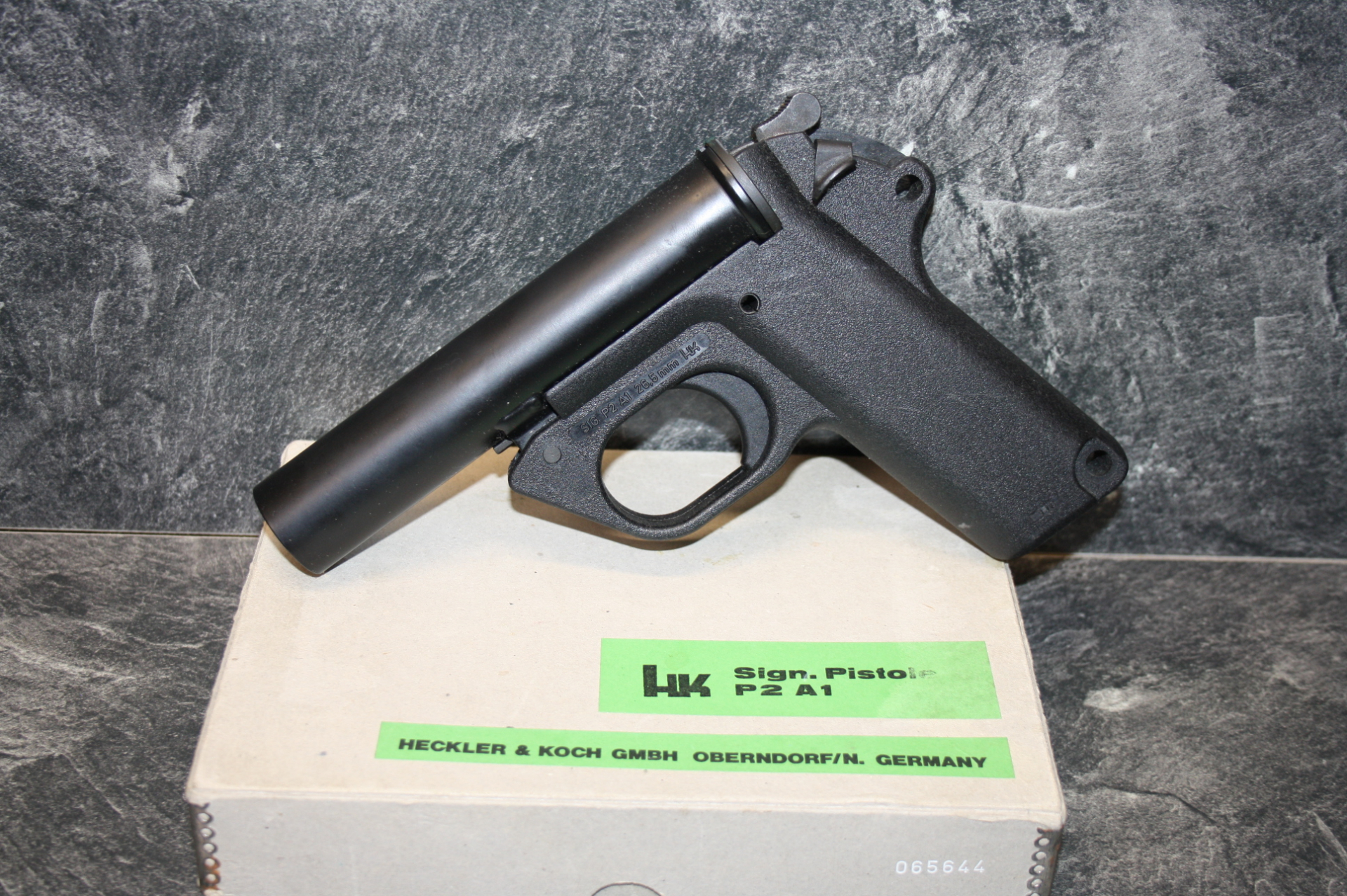 Signal Pistole H&K P2 A1 Kal. 4(Signal) #65644 – Bild 1
