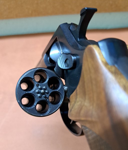 Steel Cop Revolver 6Zoll MWM Gillmann schwarz Holzgriff AlfaProj Mercury Holek Luger Shield – Bild 4