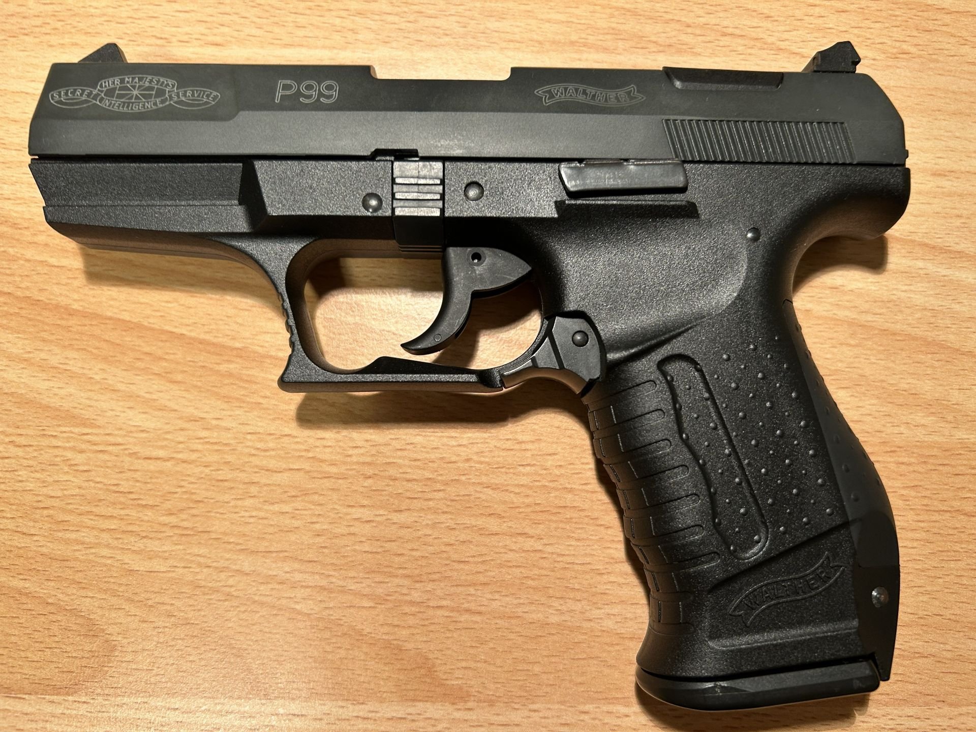 Walther P99 Cal. 9mm P.A.K. Limited Edition 007 – Bild 1