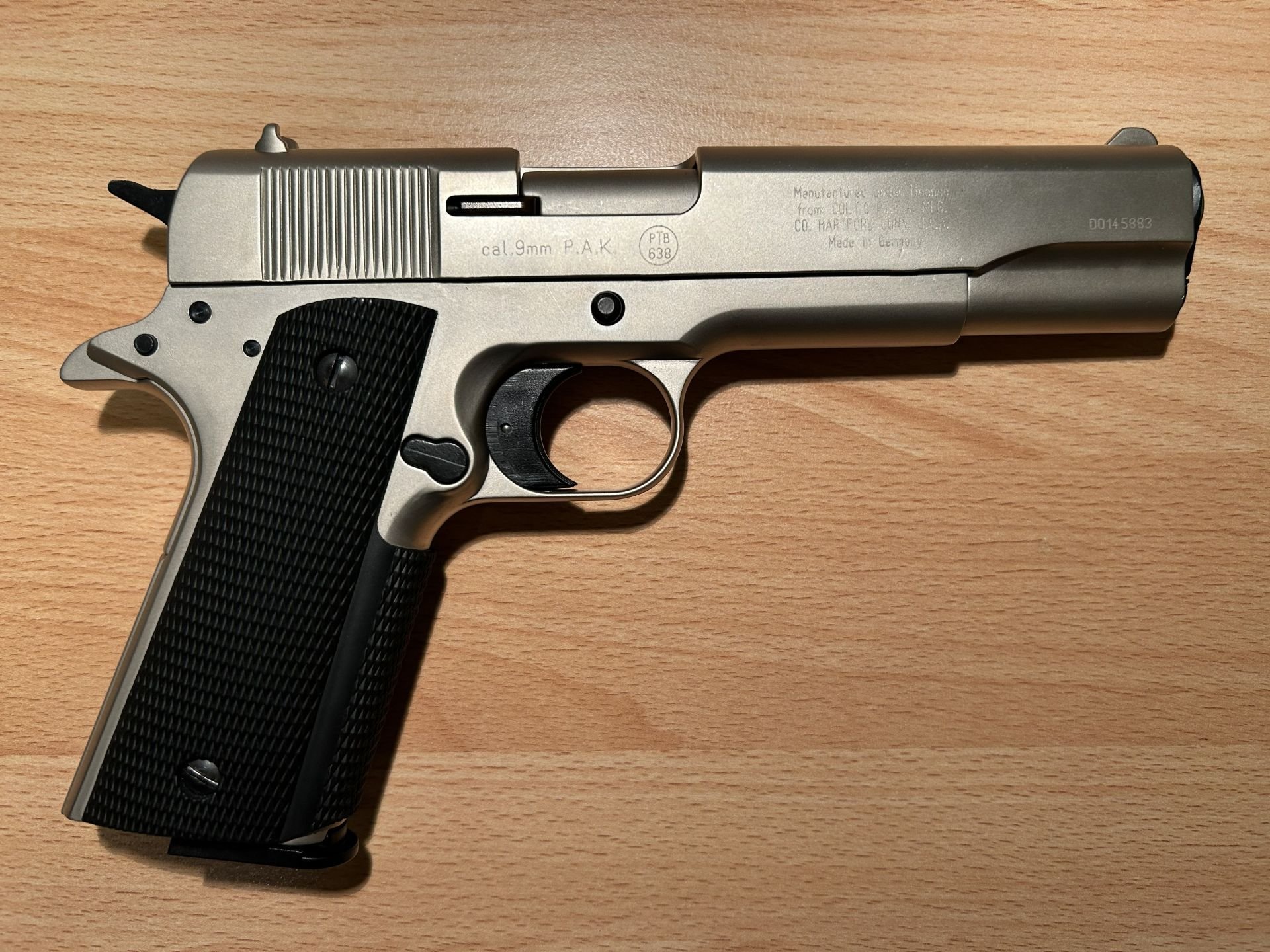 Colt Government 1911 A1 Cal. 9mm P.A.K. – Bild 2
