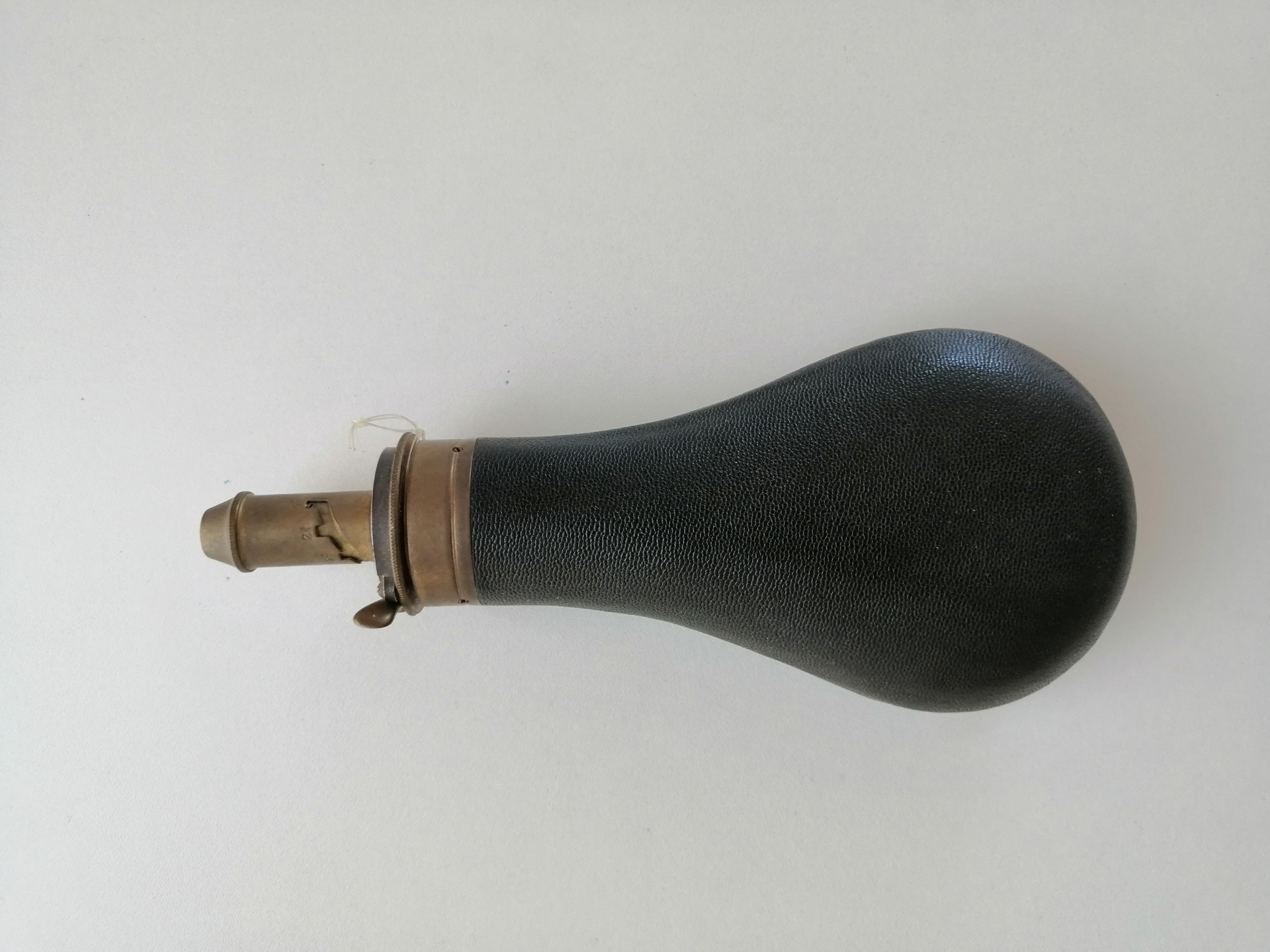 Englische Pulverflasche von James Dixon & Sons Sheffield. – Bild 1