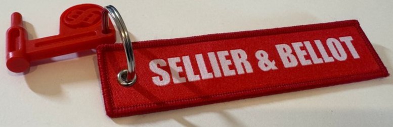 Sellier & Bellot – Sicherheitsfahne / Ladehilfe mit Schlüsselanhänger – Bild 1
