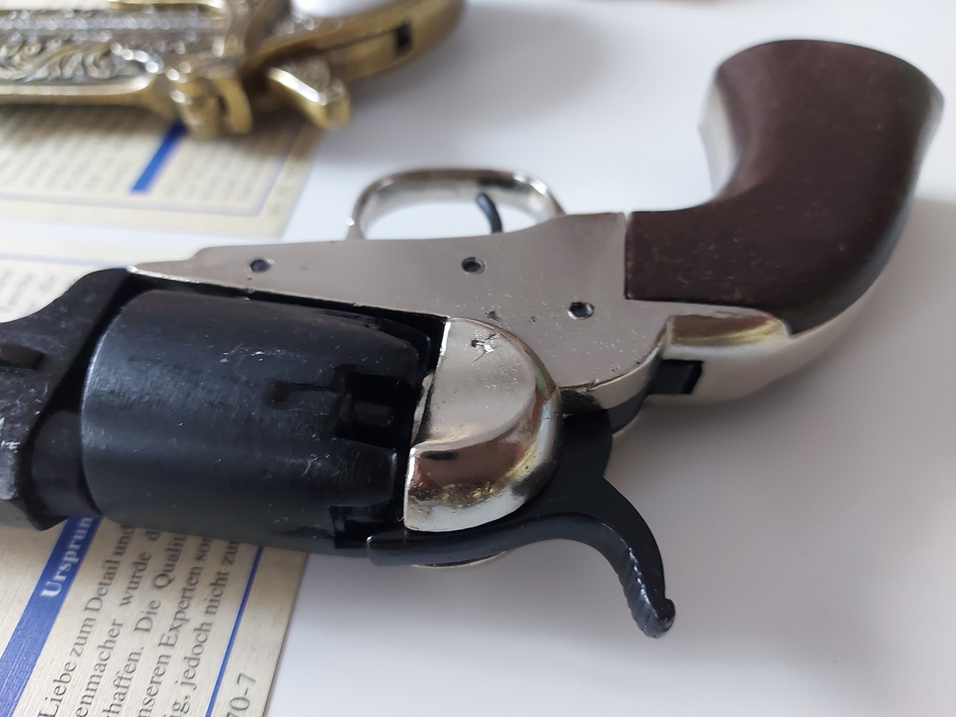 Amerikanische Dekowaffen/Revolver/Pistolen – Bild 5