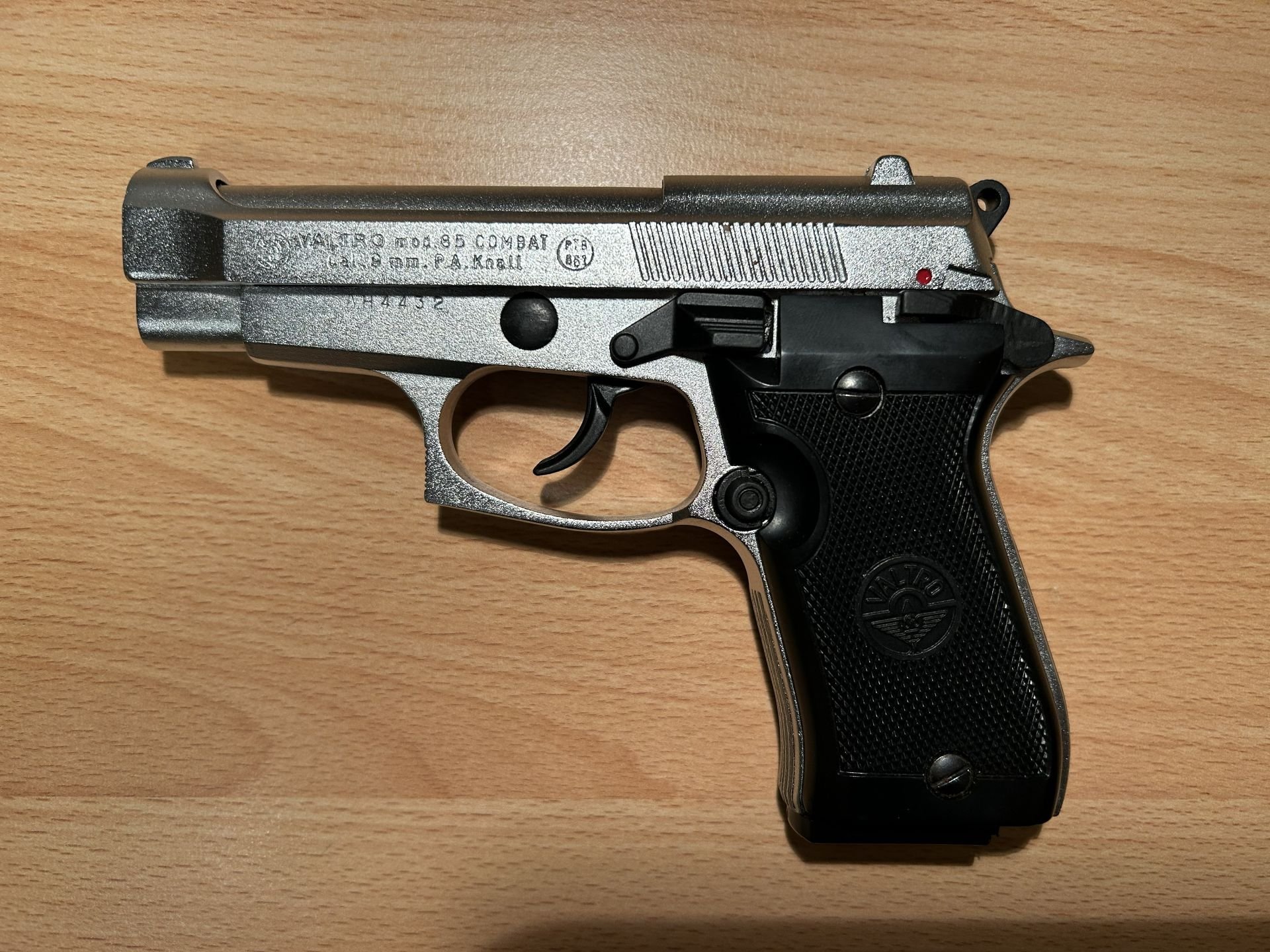 VALTRO Mod. 85 COMBAT Cal. 9mm P.A.K. – Bild 1