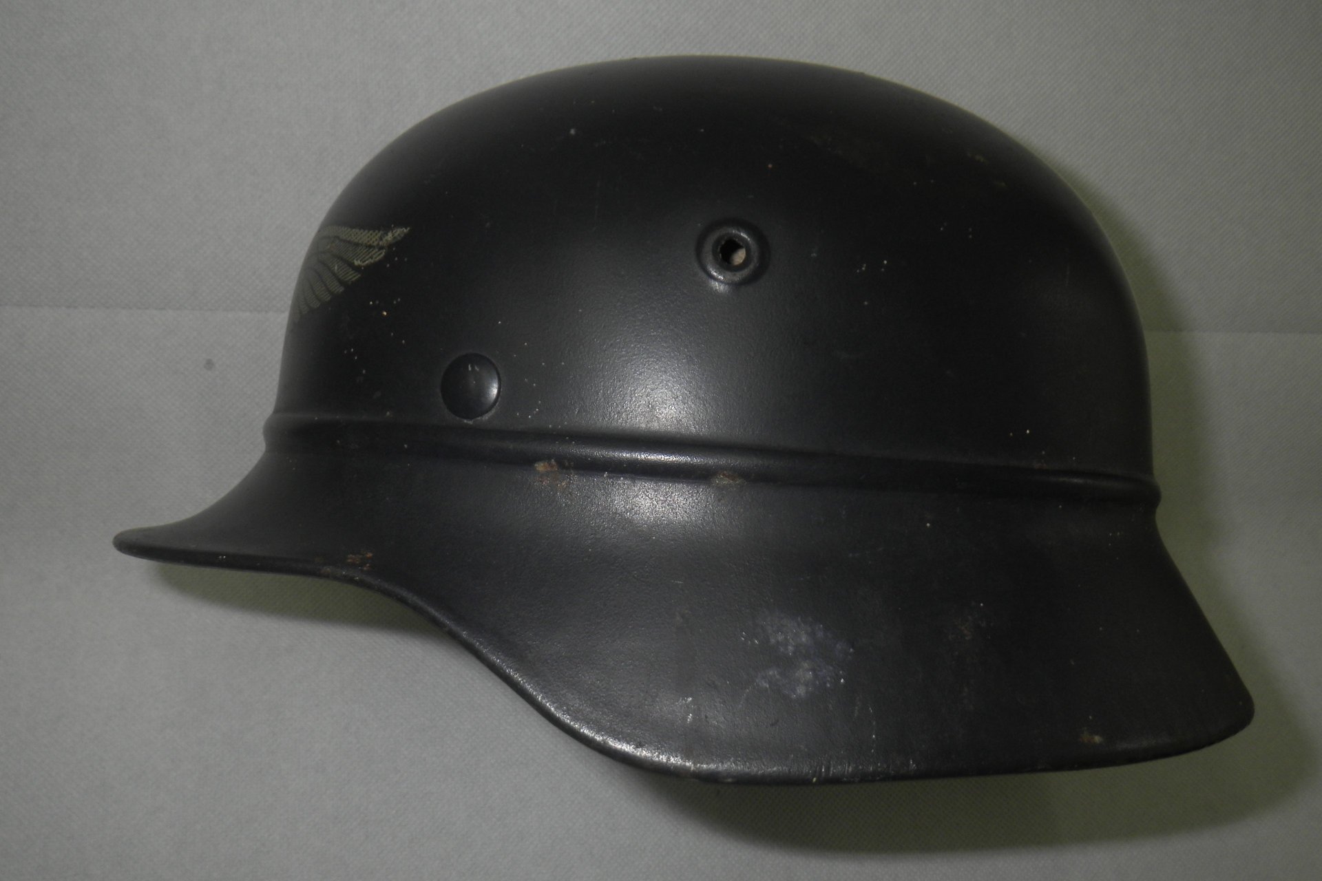 Stahlhelm M40 Luftschutz Q64 Ausschusshelm der Wehrmacht – Bild 1