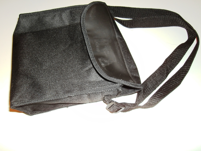 Schwarze Kunststofftasche für kleines Fernglas oder für Munitionstransport oder als – Bild 1