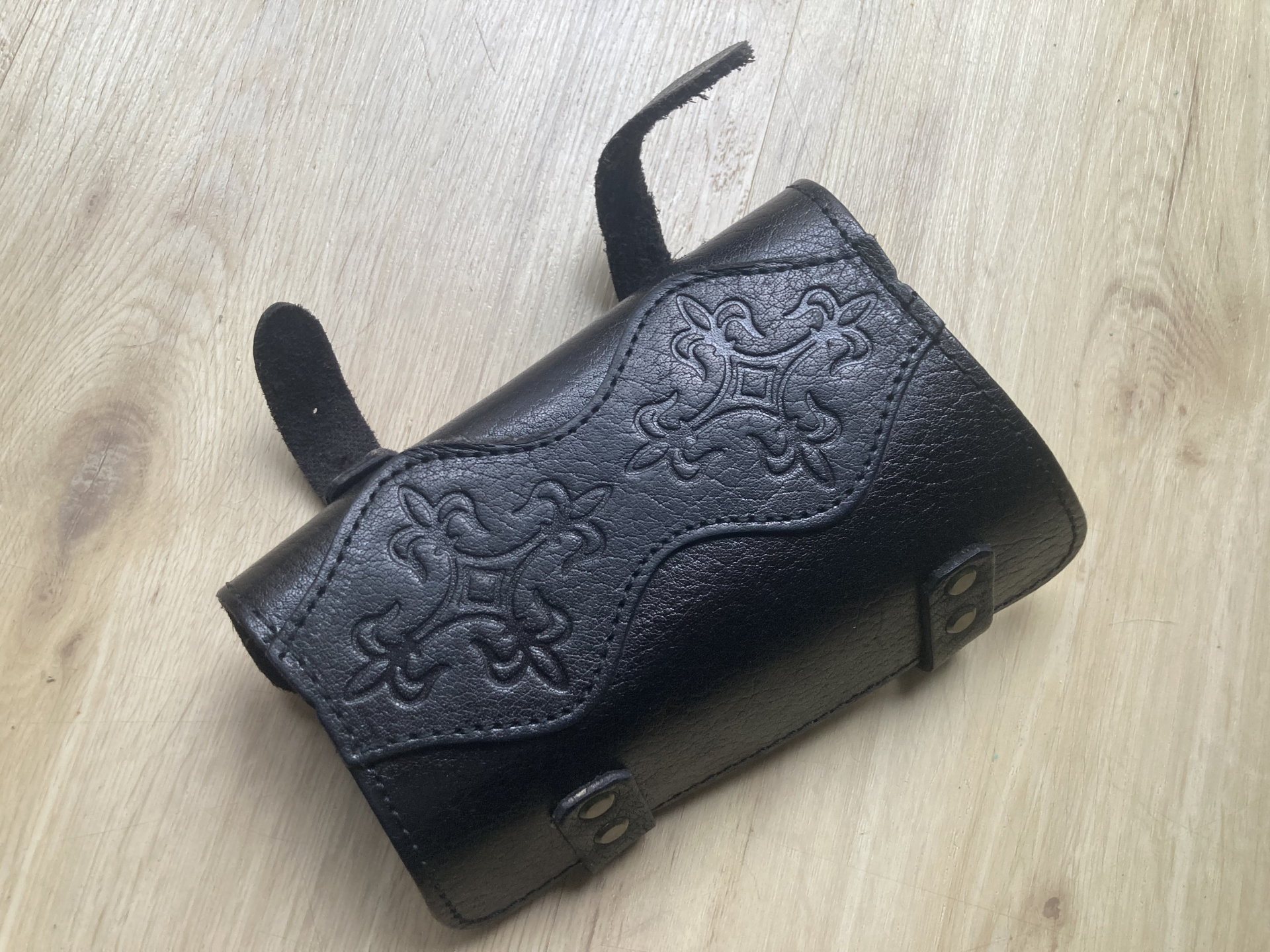 Mittelalter Gürteltasche, Armschützer Konvolut - Schwert, Bogen, Dolch, Axt, MEsser – Bild 4