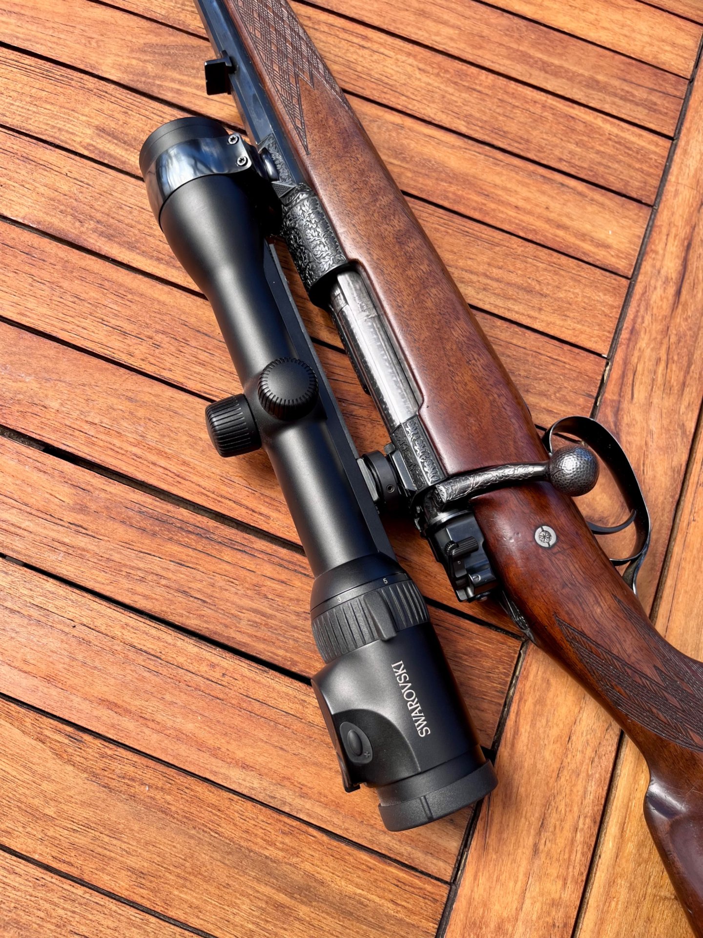 Mauser 98 Custom, Gravur, Swarovski Z6i 1,7-10x42 – Bild 3