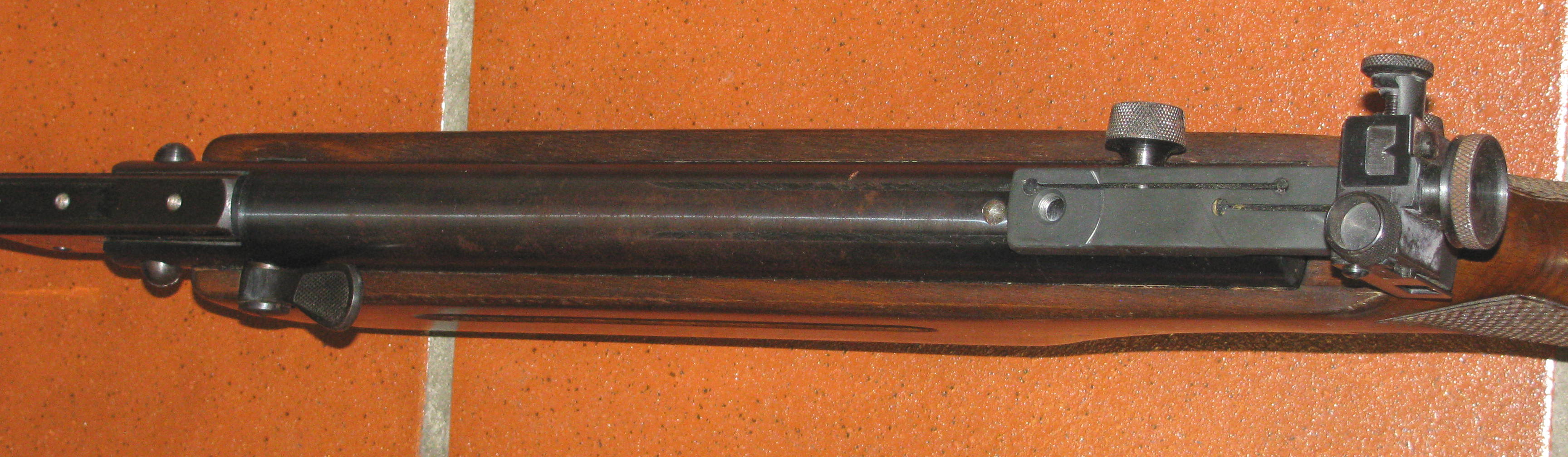 Älteres WEIHRAUCH Luftgewehr, ein WEIHRAUCH HW 55 in Kal. 4,5mm mit F -Zeichen und orginalen Diopter – Bild 4