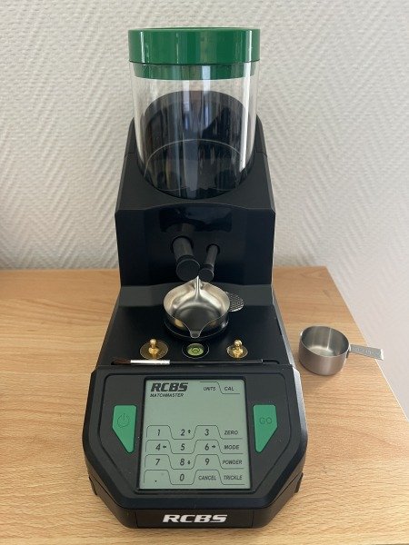 RCBS MatchMaster Elektronischer Pulverspender Waage – Bild 3