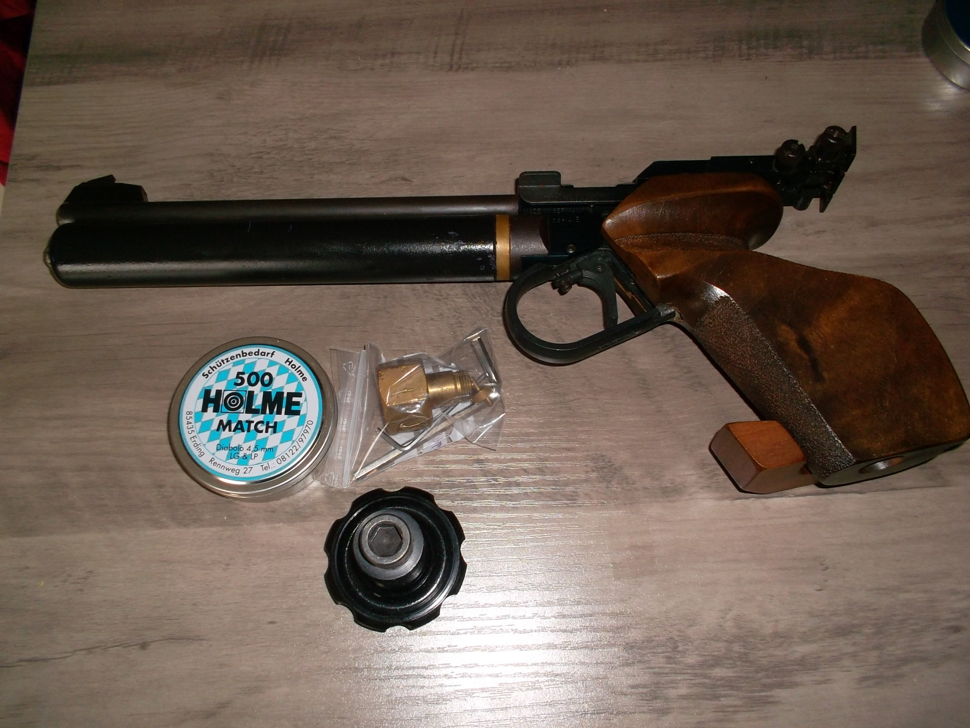 Walther CP2 mit allen Adaptern zum Füllen und Entleeren der Kartusche – Bild 1