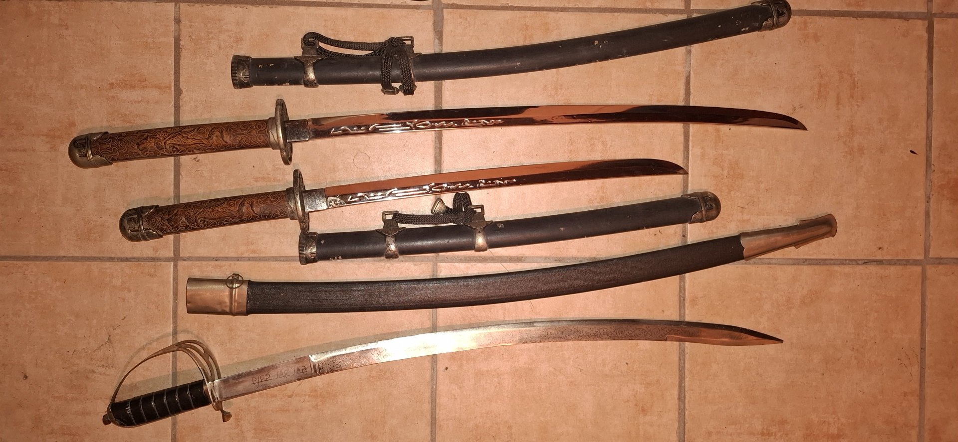 Konvolut Säbel Samurai Schwerter Schwertfisch Säbel Deko – Bild 3