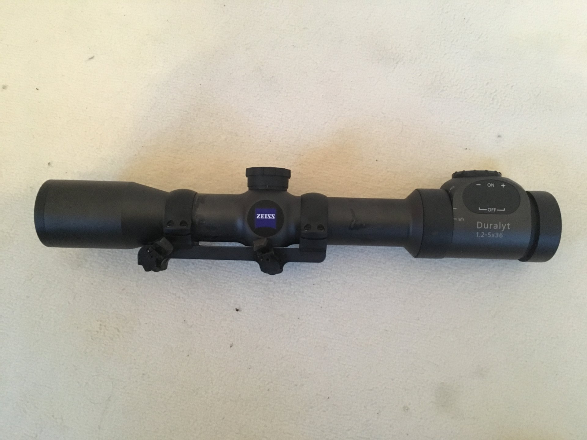Zeiss Duralyt 1,2-5x36 mit LP – Bild 1