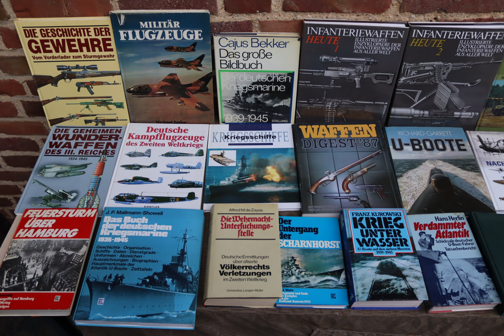 Bücher Konvolut Wehrmacht Luftwaffe 2.Weltkrieg Motorbuch 2.WK Kriegsmarine Waffenbücher – Bild 2