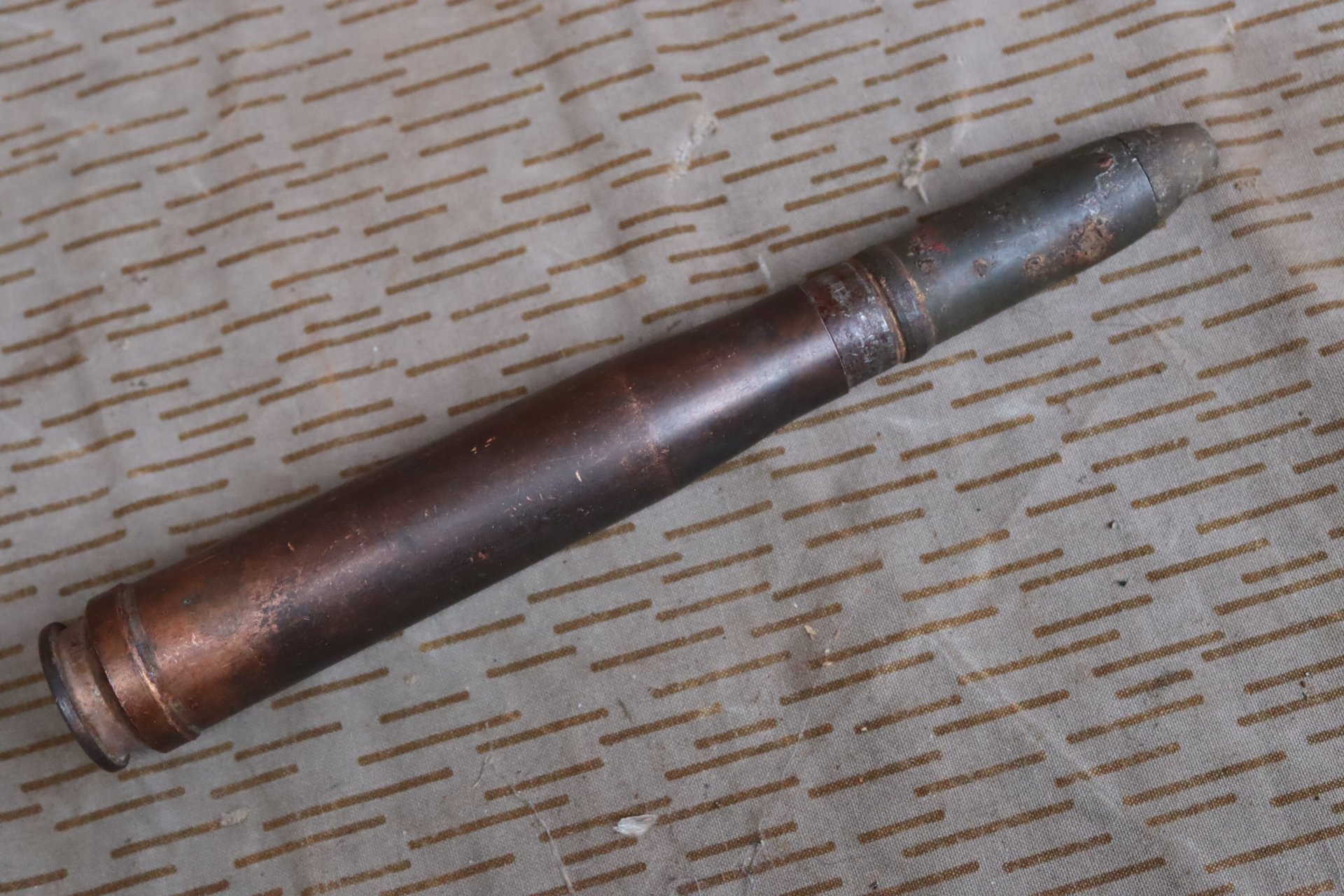 2cm Flak 38 Patrone ÜB Graue Farbe! 2.Weltkrieg Deko Munition 1944 – Bild 2