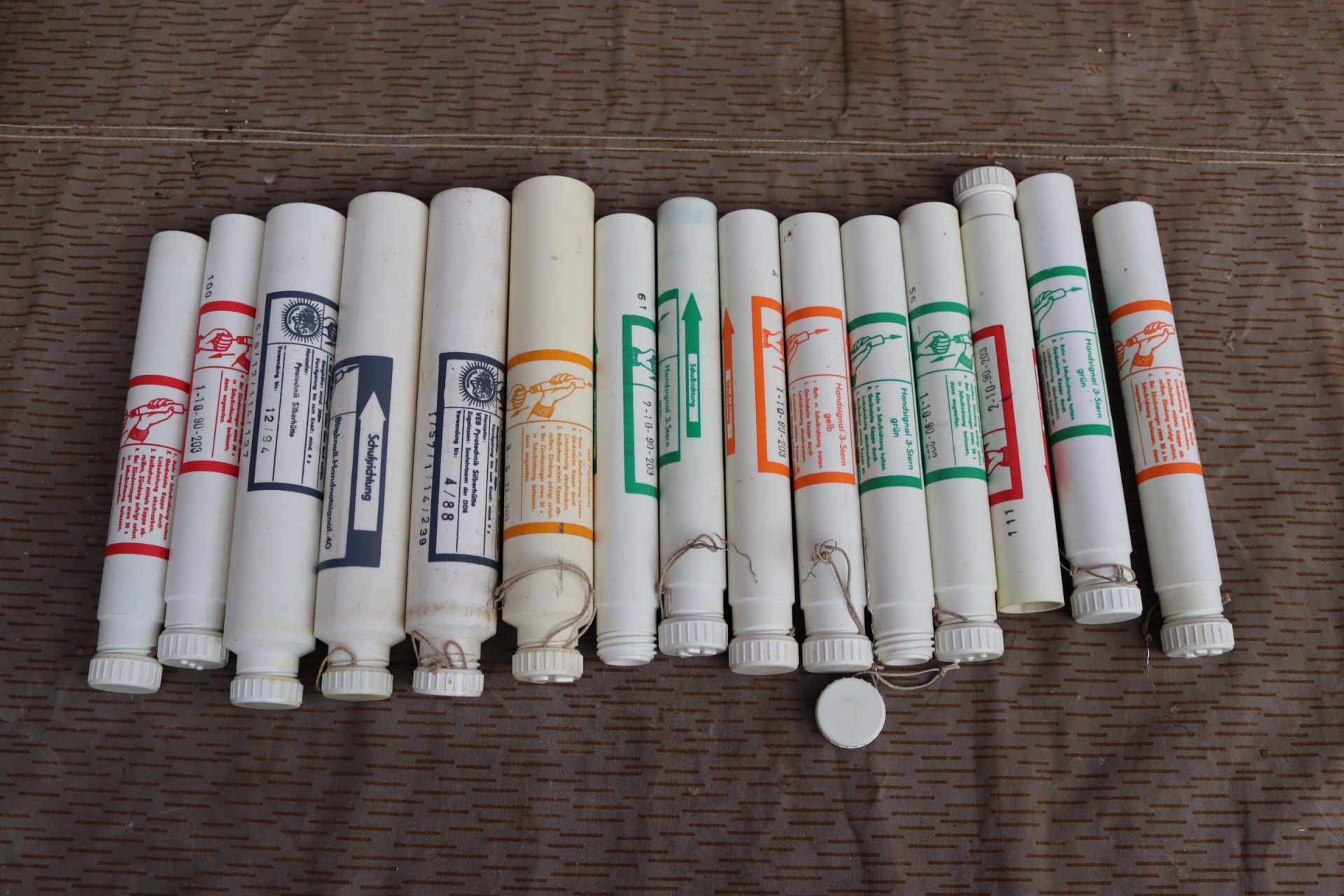 Konvolut Handsignalpatronen NVA Leuchtmunition Signalmunition – Bild 1