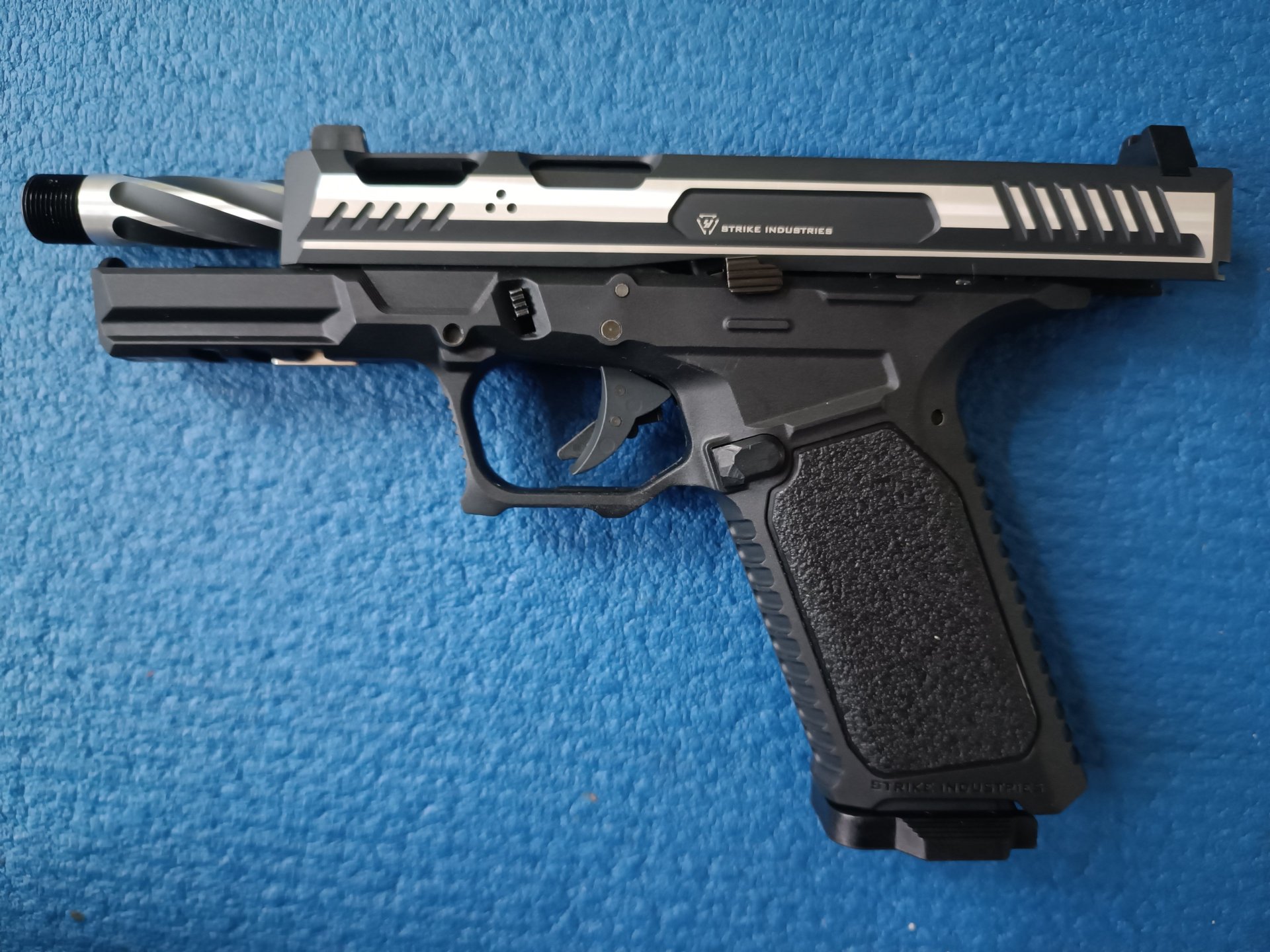 Dreierpack: Strike Industries ARK 17 | Springfield XDE 4.5 | Glock 19 – Bild 9