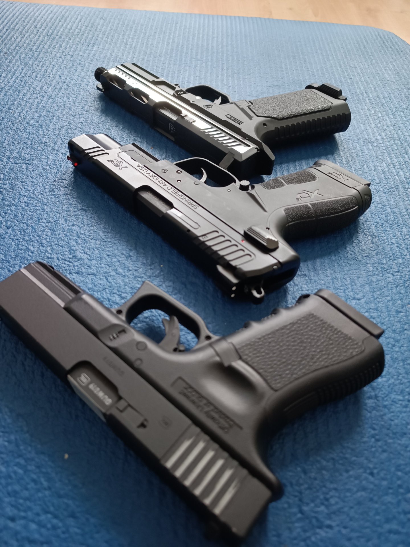 Dreierpack: Strike Industries ARK 17 | Springfield XDE 4.5 | Glock 19 – Bild 4