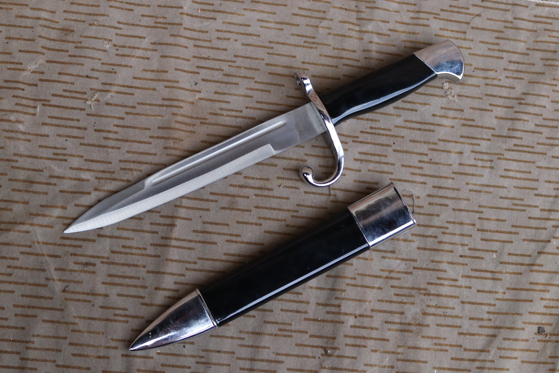 Stiefelmesser Dolch Grabendolch – Bild 1