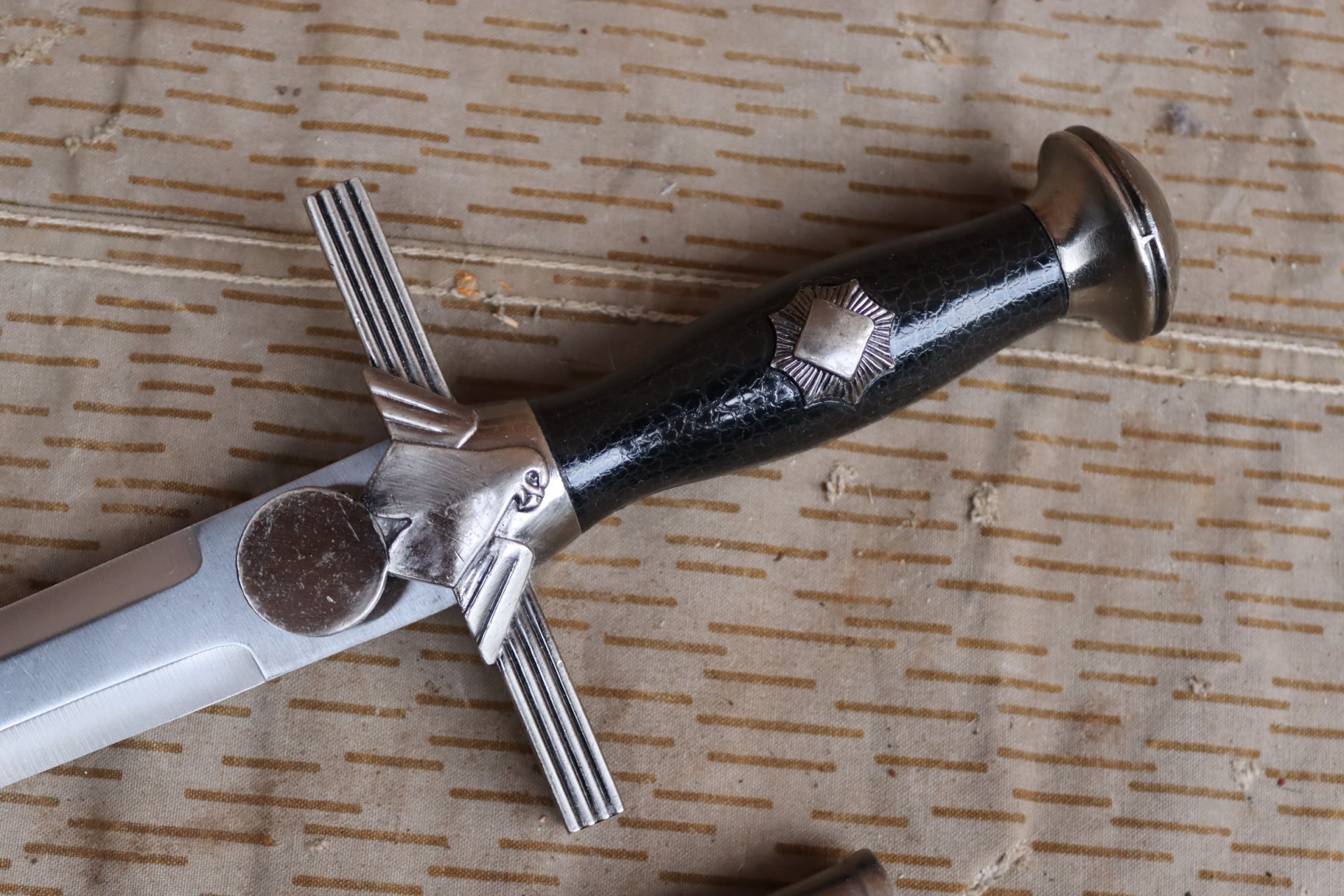 RLB Dolch Luftschutzbund – Bild 2