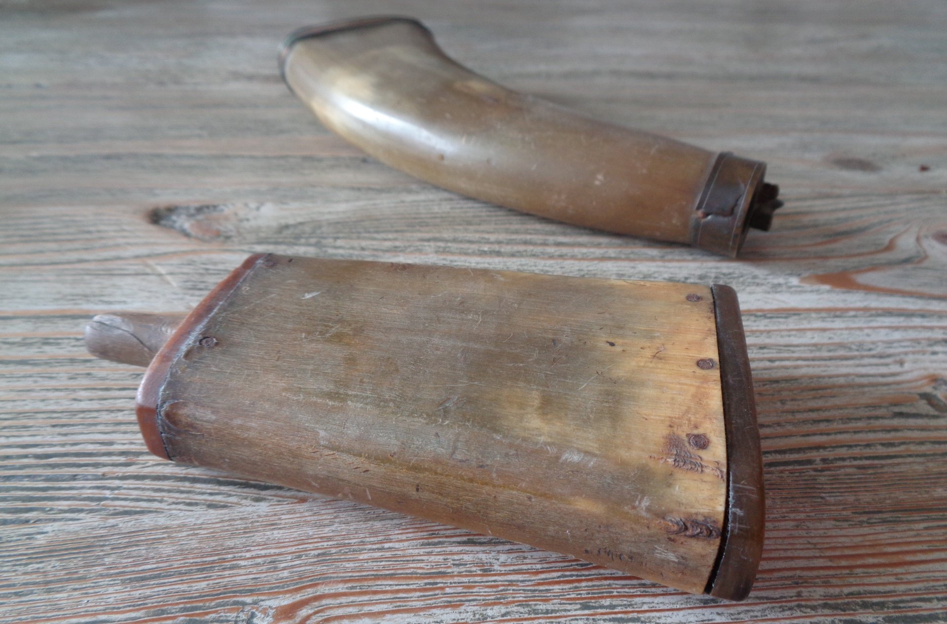 ALTE HORN-PULVERFLASCHEN KONVOLUT – Bild 2