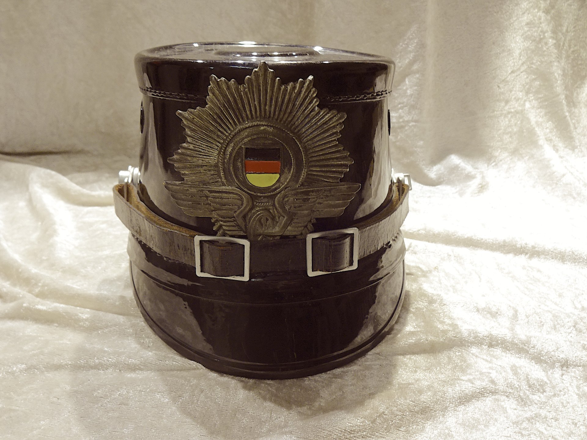 Tschako DDR/KVP Bahnpolizei (?) – Bild 1