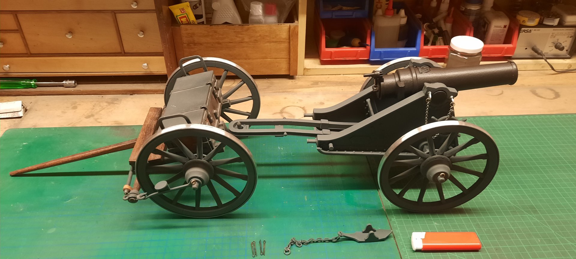 Haubitze aus Metall 1:10 als Modell – Bild 1