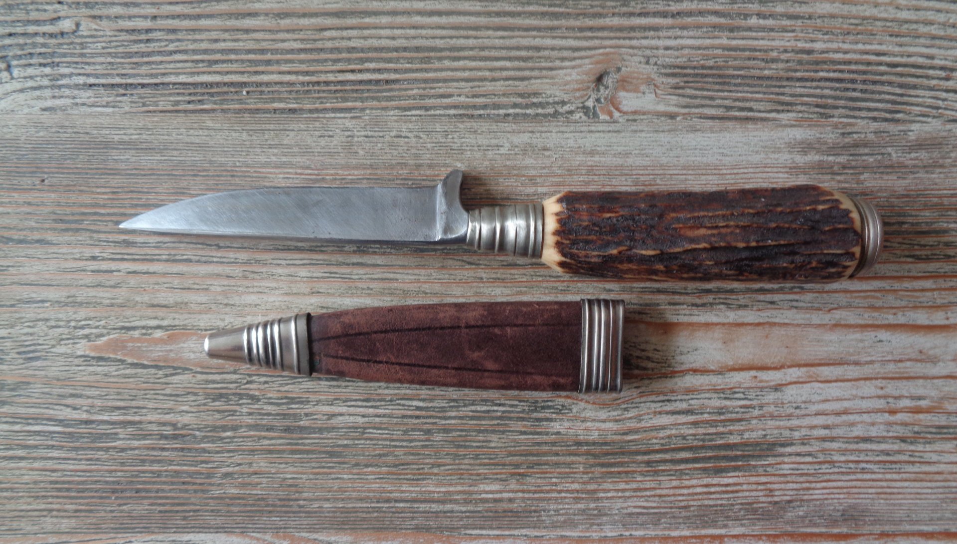 ALTER JAGDNICKER/JAGDMESSER MIT GRIFFSCHNITZEREI – Bild 6