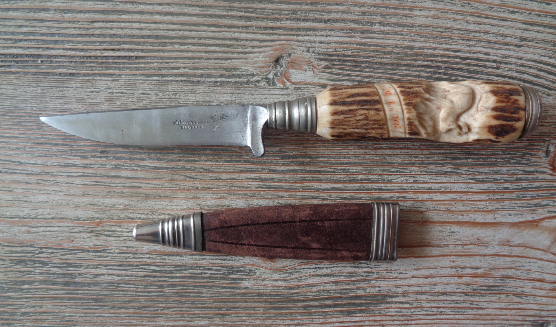 ALTER JAGDNICKER/JAGDMESSER MIT GRIFFSCHNITZEREI – Bild 3