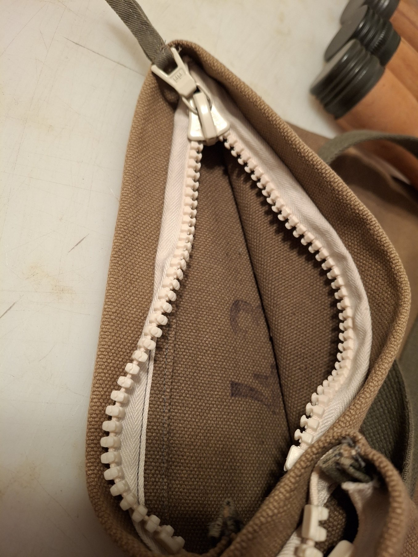 Fallschirmjäger Wehrmacht Konvolut Magazintaschen MP 38/40 Handgranatenbeutel 6 Handgranaten Repro – Bild 2