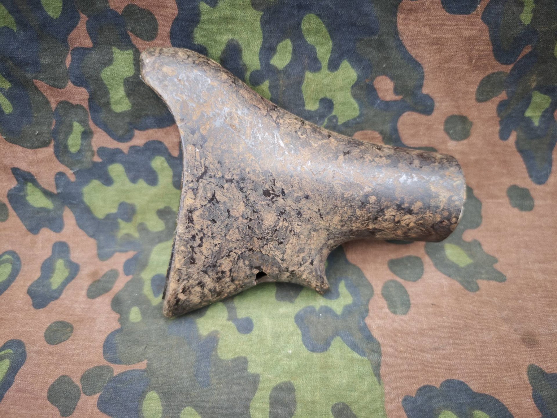 MG34 Bakelitkolben – Original – Bild 1